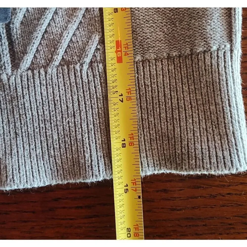 Tommy Jeans women's cable-knit Chevron turtleneck sweater Gray Size Small